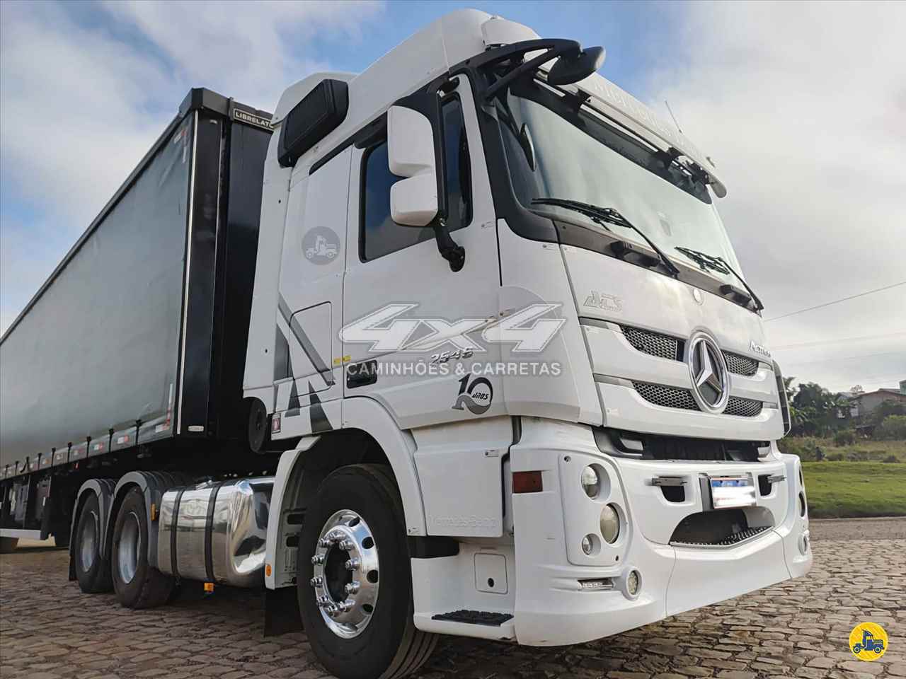 MB 2546 de 4X4 Caminhões e Carretas 